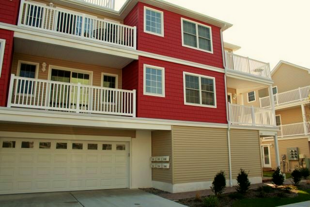 Wildwood Summer Rentals - North Wildwood Summer Rentals - Wildwood Crest Summer Rentals - Rent in Wildwood, North Wildwood and Wildwood Crest for weekly, monthly, seasonal and weekend vacation rentals plus real estate information for buying, and selling homes, condos, vacation and investment properties in and around Wildwood, North Wildwood and Wildwood Crest plus events, attractions, restaurants, campgrounds, golfing information, accommodations and activities in this seashore area.
