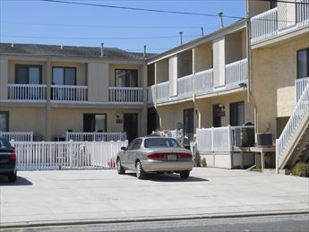 610 WEST BURK AVENUE - HARBOR LIGHTS CONDOMINIUMS - 2 bedroom, 1.5 bath vacation home with pool, located on the bayside of the island with intra-coastal waterways steps away! Home is fully equipped. Full kitchen has range, fridge, microwave, coffeemaker, dishwasher, disposal, blender and toaster. Amenities include central a/c, balcony, washer/dryer, swimming pool, two car off street parking.